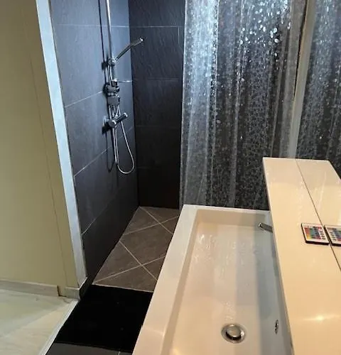 Maison D'exception Vue Montagne Piscine & Jacuzzi Villa