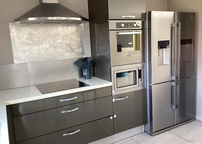 Maison D'exception Vue Montagne Piscine&jacuzzi Villa *